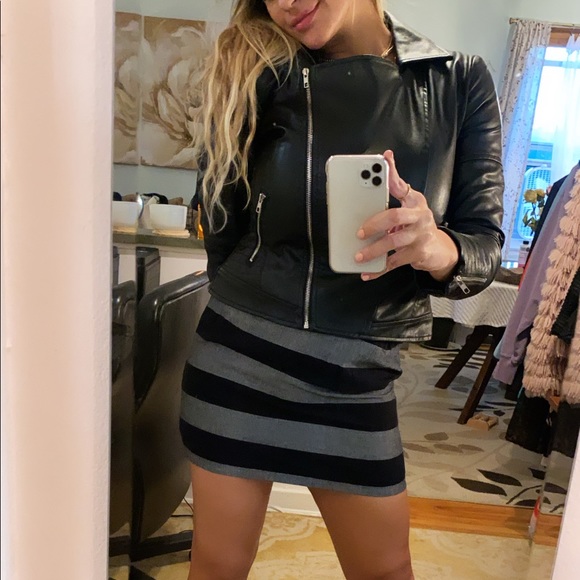 Black jacket - Picture 5 of 10